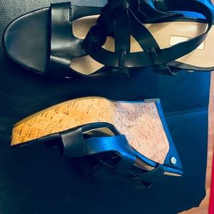 ~SALE~GUESS ESPADRILLE WEDGES BLACK 9.5